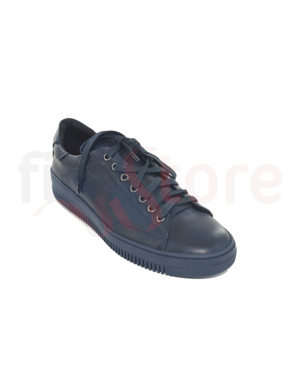 Casual shoes