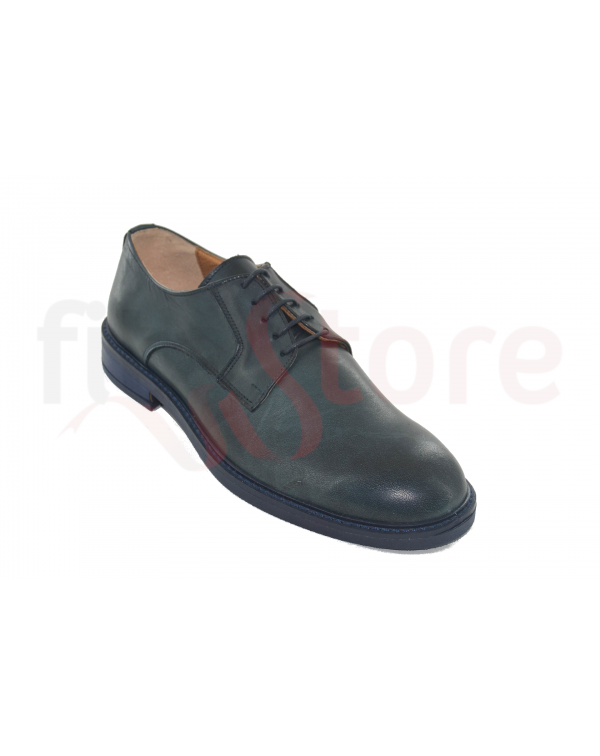 Lace-up shoes