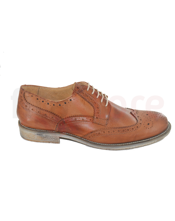 Lace-up shoes