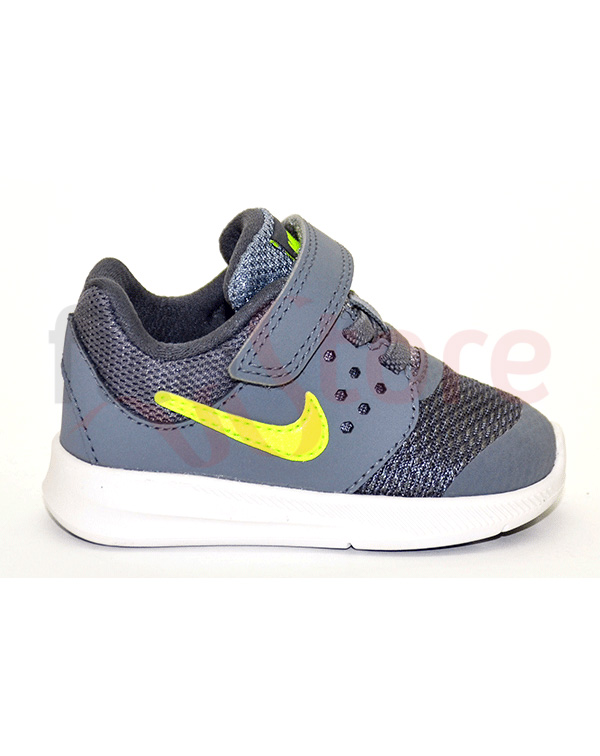 Tennis Shoes Nike